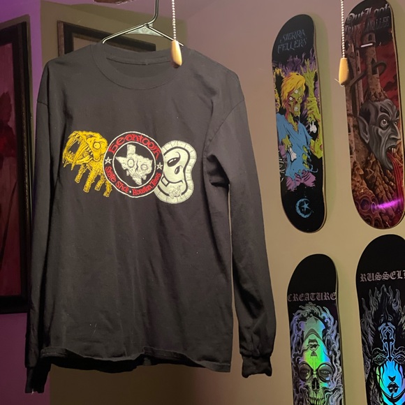 Beantooth shop tees!!💥 - Picture 2 of 4